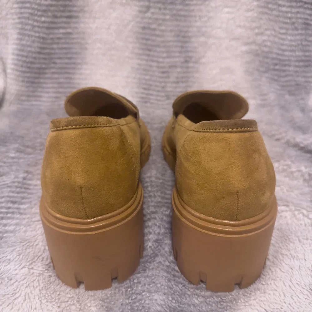 Me Too New York Platform Loafers Womens 9.5 Tan Heeled Vegan Suede Chunky Lug